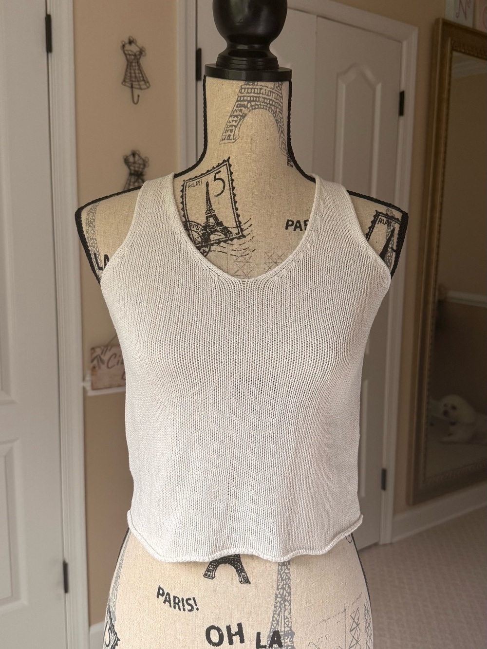 Women's White Knit Scoop Neck Tank Top